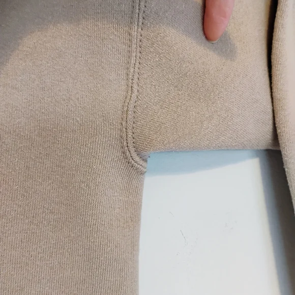 Woman's Vintage L Beige Sweatshirt with Embroidered Design - Picture 12 of 14